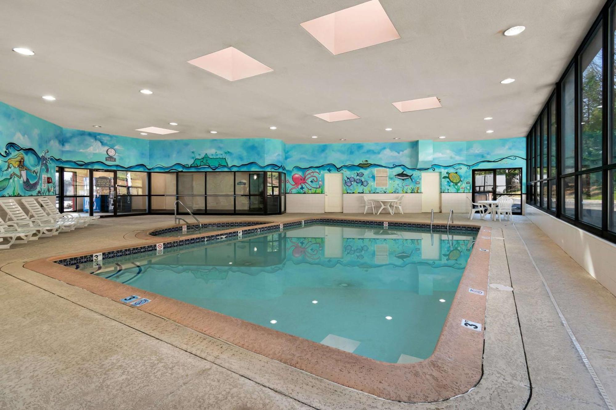 Ramada By Wyndham Harrisburg/Hershey Area Екстер'єр фото