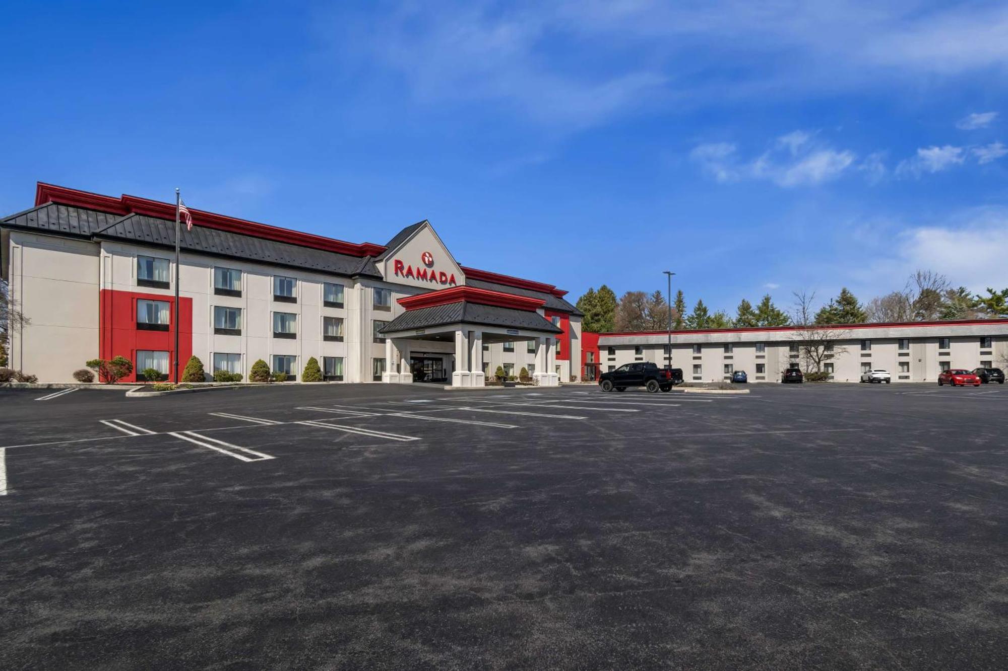 Ramada By Wyndham Harrisburg/Hershey Area Екстер'єр фото