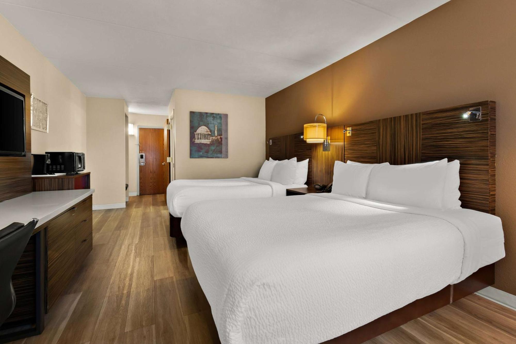 Ramada By Wyndham Harrisburg/Hershey Area Екстер'єр фото